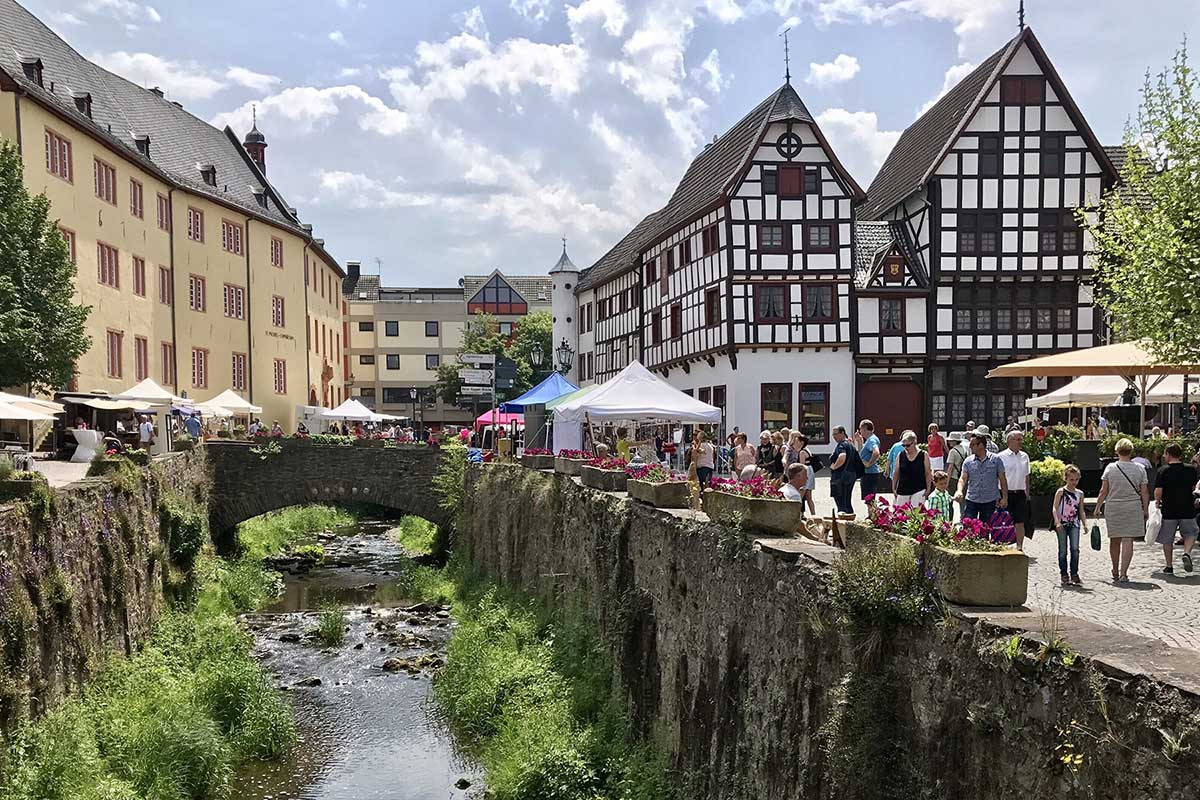Deutsche Altstadt mit Fachwerkhäusern